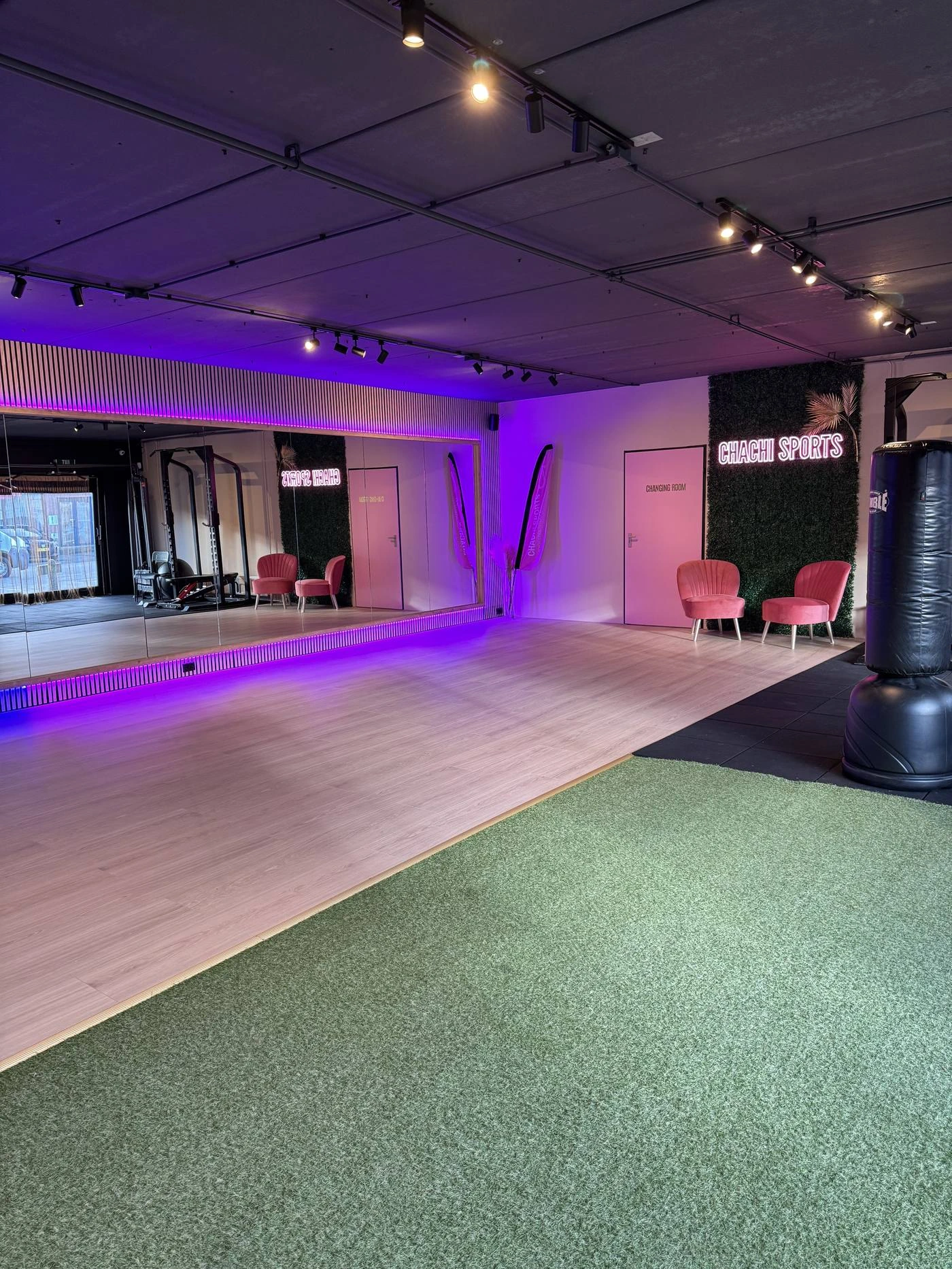 Onze privé Chachi Sports studio, een warme, ladies only ruimte